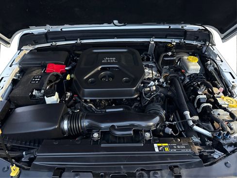 Used 2019 Jeep Wrangler Unlimited Sport S image 14