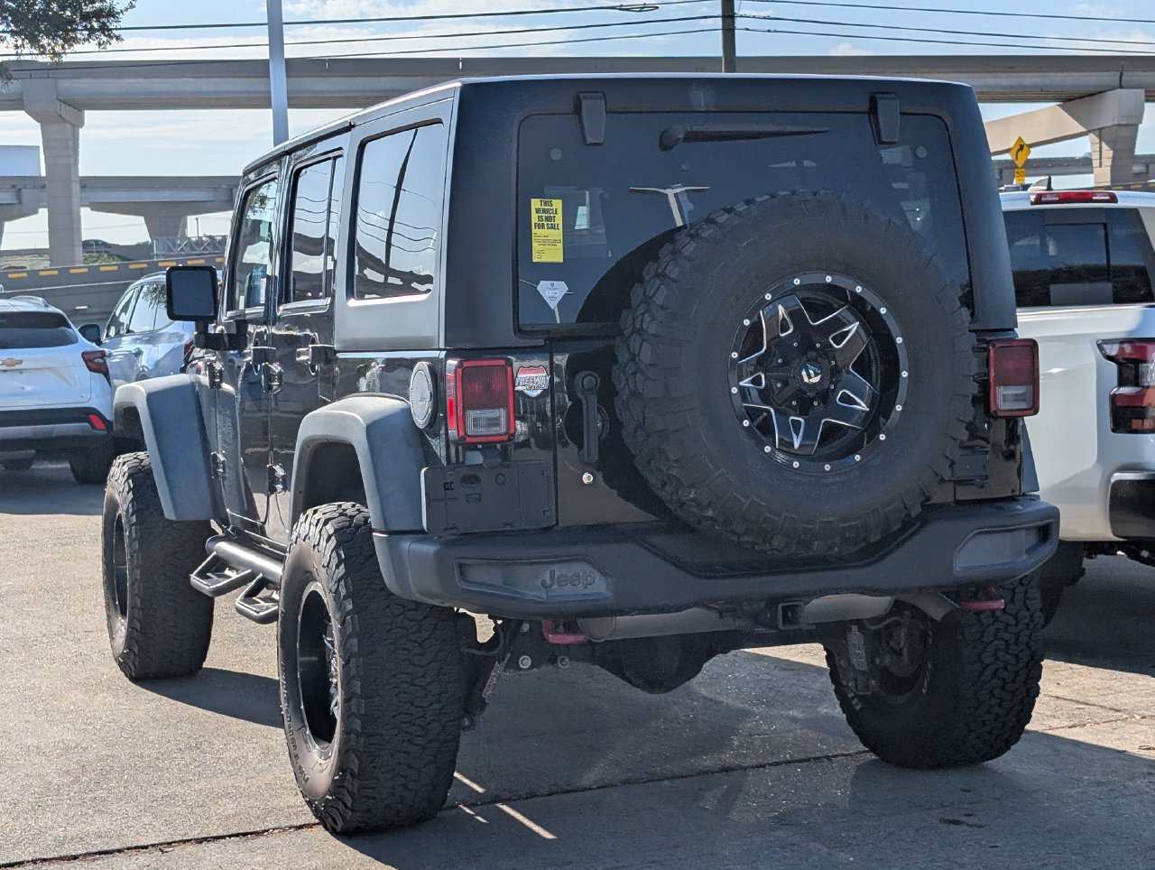 Used 2015 Jeep Wrangler Unlimited Rubicon AWD/4WD image 4