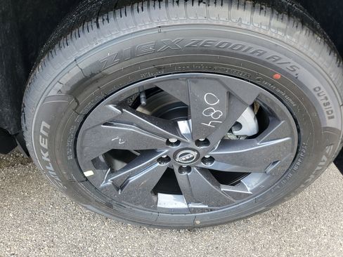 New 2026 Nissan Rogue SV image 7