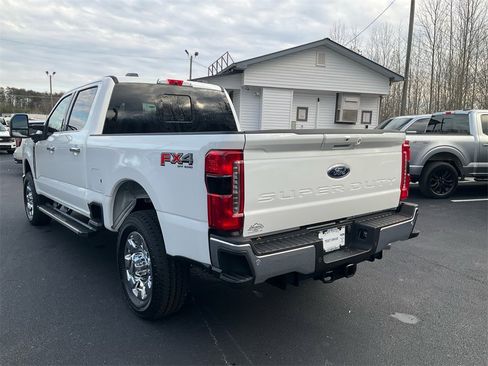 New 2026 Ford F250 Lariat w/ Chrome Package image 7