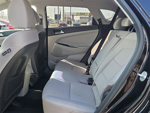 Used 2019 Hyundai Tucson SE w/ Cargo Package image 6