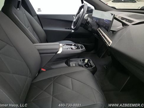Used 2023 BMW iX xDrive50 w/ Convenience Package AWD/4WD image 28