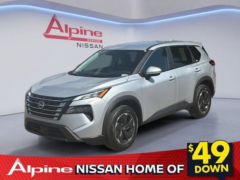 Used 2025 Nissan Rogue SV AWD/4WD image 1
