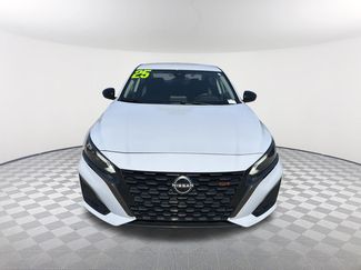 Used 2025 Nissan Altima 2.5 SR FWD video 2
