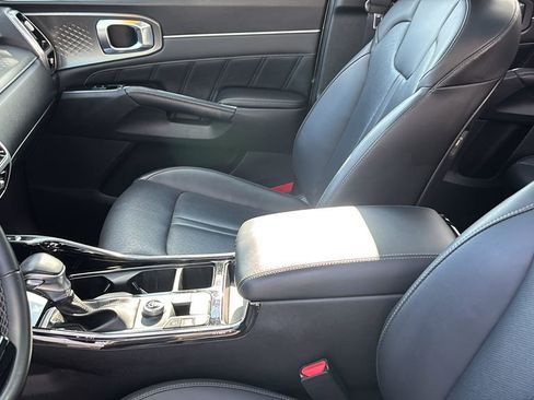 Used 2021 Kia Sorento SX image 24