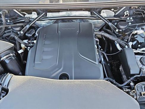 Used 2025 Audi Q5 Premium Plus w/ Premium Plus image 24