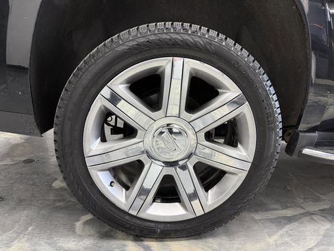 Used 2019 Cadillac Escalade Luxury image 29
