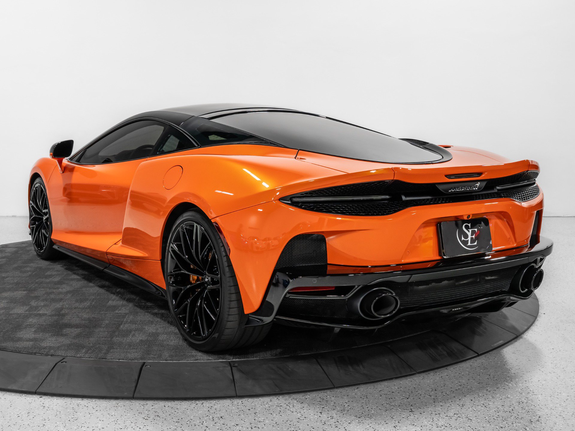 Used 2023 McLaren GT RWD image 6