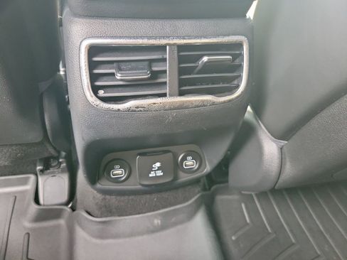 Used 2021 Hyundai Santa Fe Calligraphy AWD/4WD image 32