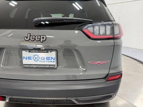 Used 2022 Jeep Cherokee Trailhawk w/ Sound & Nav Group image 60