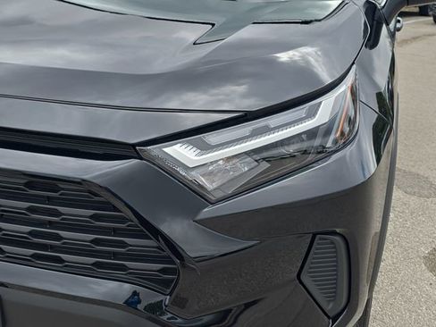 Used 2025 Toyota RAV4 LE image 30