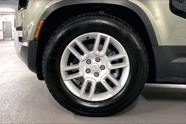 Certified 2024 Land Rover Defender 110 S AWD/4WD image 8