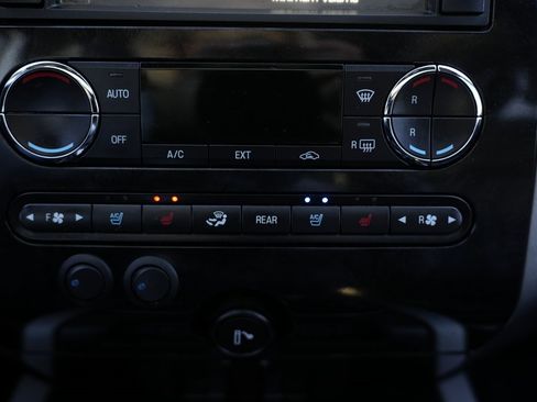 Used 2013 Ford Expedition EL Limited image 54