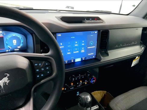 New 2025 Ford Bronco Base image 6