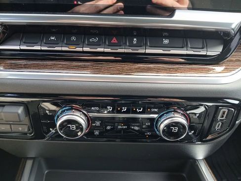 New 2025 GMC Sierra 1500 Elevation w/ Preferred Package image 11