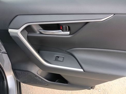 Used 2023 Toyota RAV4 XLE image 15