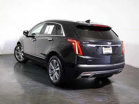 Used 2024 Cadillac XT5 Premium Luxury w/ Technology Package AWD/4WD image 2