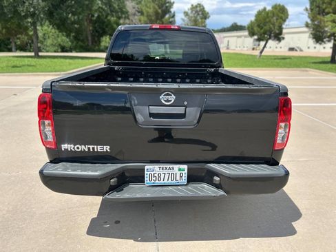 Used 2019 Nissan Frontier S RWD image 7