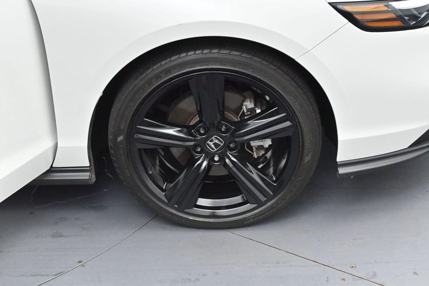 Used 2024 Honda Accord Sport image 32