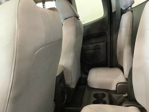 Used 2016 Chevrolet Colorado W/T w/ WT Convenience Package AWD/4WD image 9