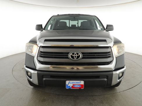 Used 2014 Toyota Tundra SR5 image 2