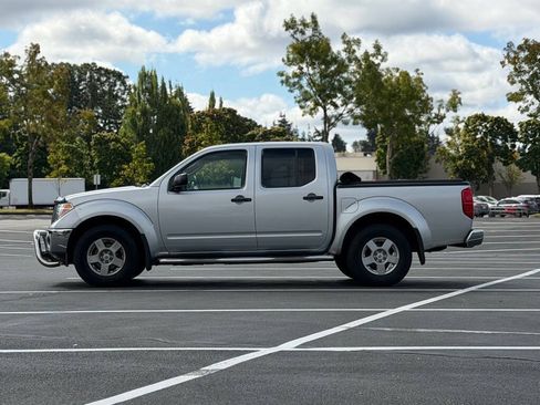 Used 2006 Nissan Frontier SE w/ (P01) Power Pkg RWD image 2