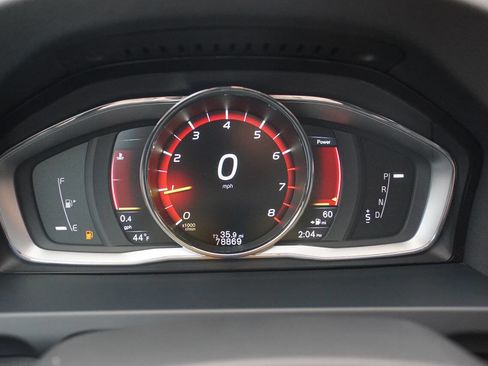 Used 2016 Volvo V60 T5 Premier w/ Convenience Package image 28