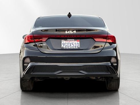 Used 2023 Kia Forte LXS w/ LXS Technology Package image 4