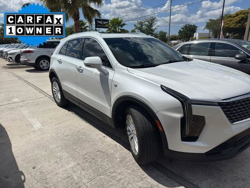 Used 2024 Cadillac XT4 Luxury image 1