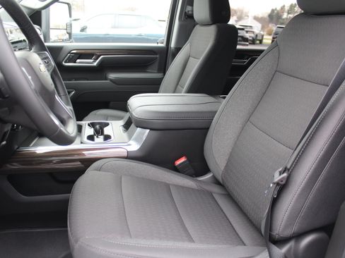 New 2026 Chevrolet Silverado 3500 LT w/ Convenience Package image 9