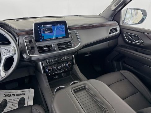Used 2024 Chevrolet Tahoe LT image 27