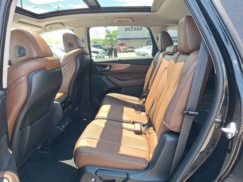 Used 2023 Acura MDX SH-AWD w/ Technology Package image 11
