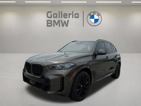Used 2025 BMW X5 xDrive40i w/ M Sport Package AWD/4WD image 1