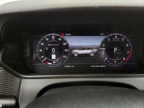 Used 2018 Land Rover Range Rover Velar R-Dynamic SE image 16