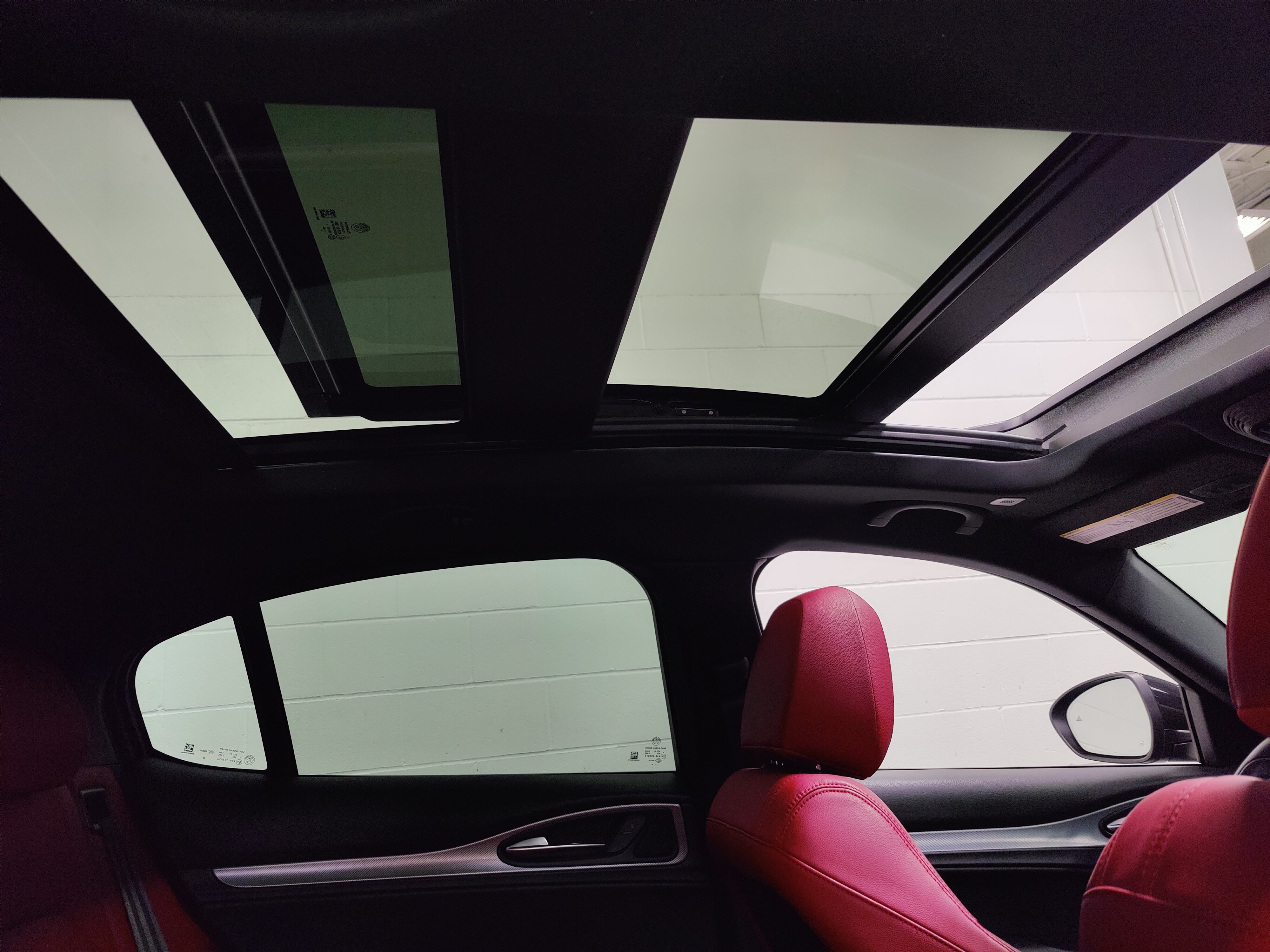 Certified 2024 Alfa Romeo Stelvio Veloce AWD/4WD image 6