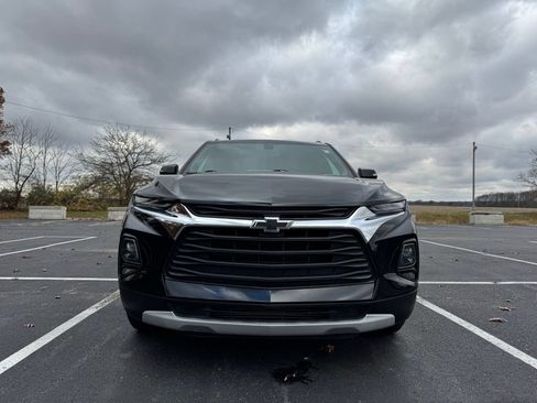 Used 2020 Chevrolet Blazer LT FWD image 2