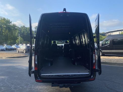 New 2024 Mercedes-Benz Sprinter 3500 image 19
