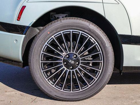 New 2026 Hyundai Ioniq 9 Calligraphy image 8