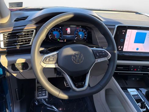 New 2026 Volkswagen Atlas SE image 10