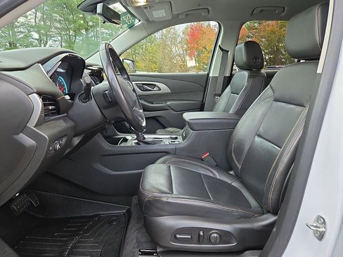 Certified 2021 Chevrolet Traverse RS image 11