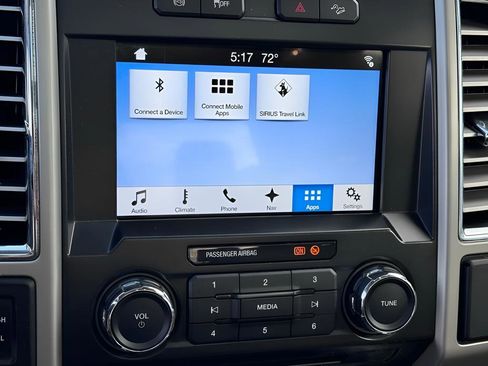 Used 2017 Ford F250 Lariat w/ Chrome Package image 34