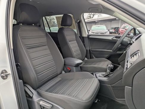 Used 2023 Volkswagen Tiguan S image 33