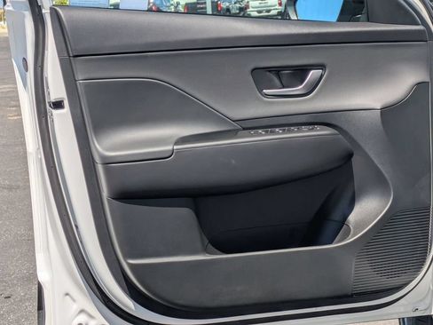 New 2026 Hyundai Kona SEL Premium FWD image 12