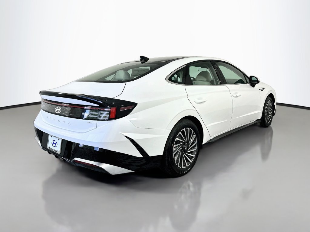 New 2026 Hyundai Sonata SEL FWD image 5