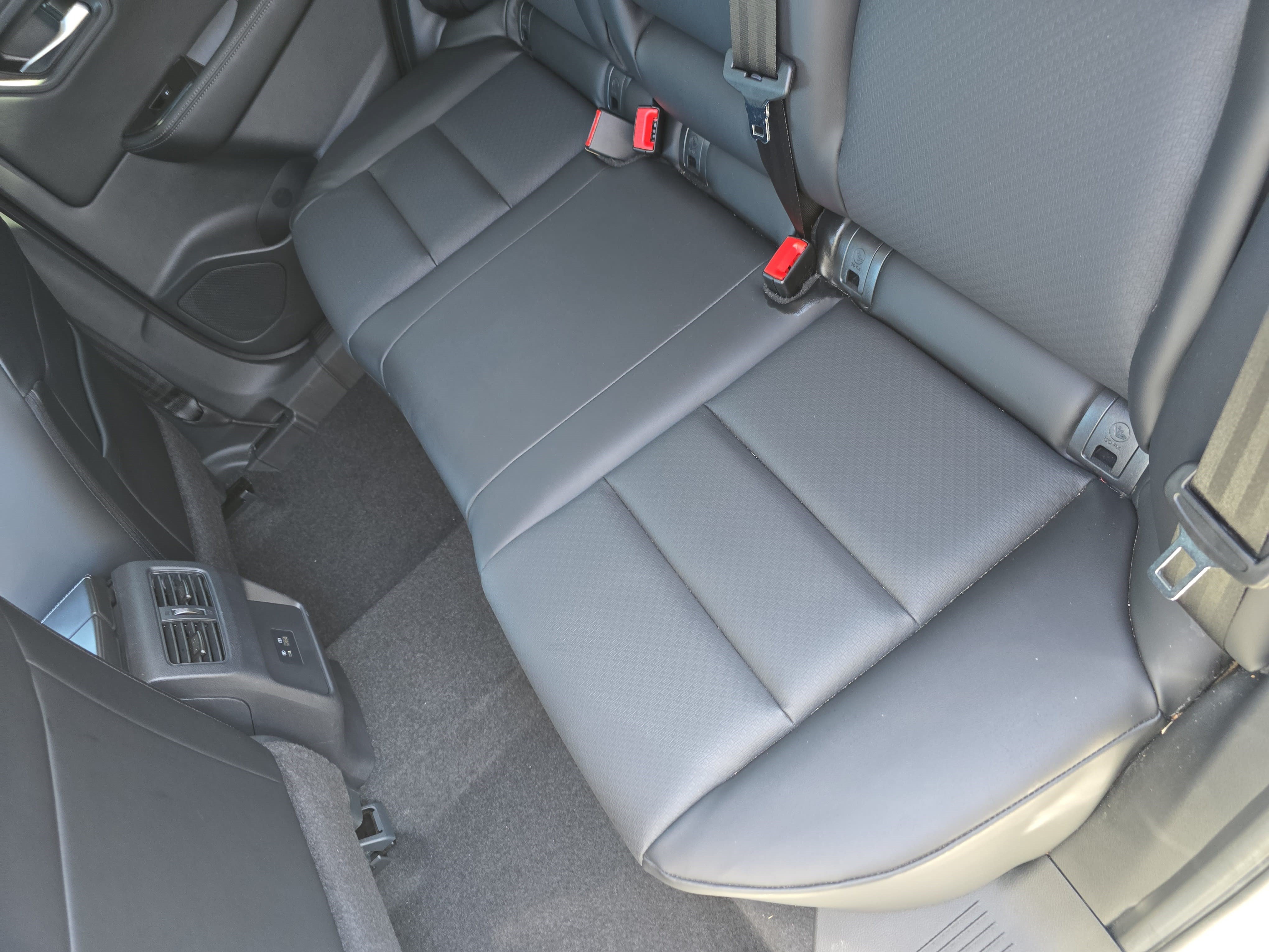 Used 2023 Nissan Rogue SV w/ SV Premium B Package FWD image 14