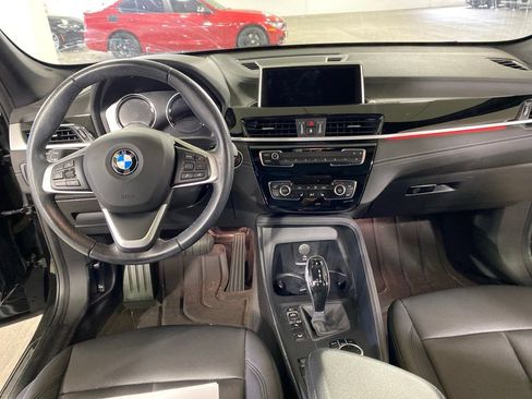 Used 2020 BMW X1 xDrive28i w/ Convenience Package AWD/4WD image 9