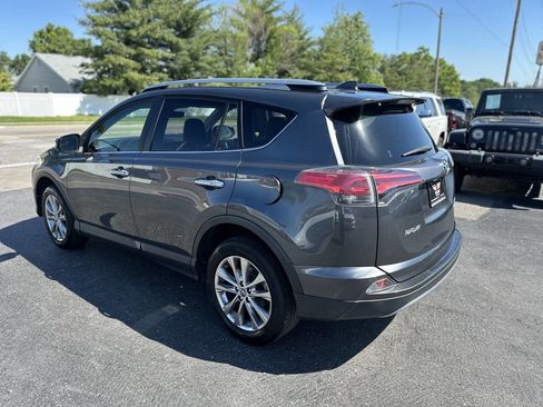 Used 2018 Toyota RAV4 Limited w/ Carpet Mat Package AWD/4WD image 5