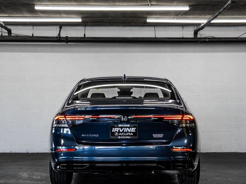 Used 2023 Honda Accord Touring image 4