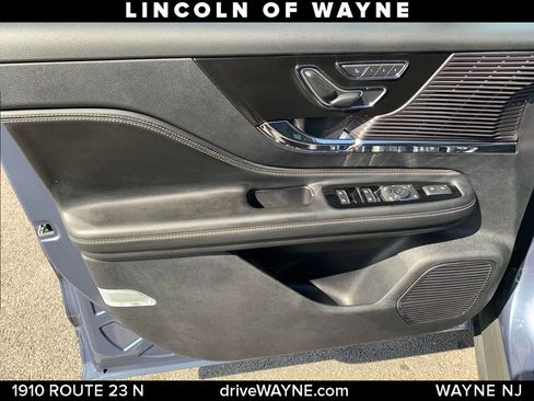 Certified 2022 Lincoln Corsair AWD w/ Equipment Group 101A image 13