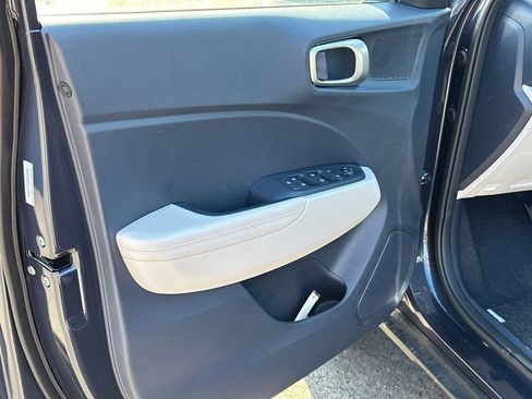 New 2026 Hyundai Venue SEL image 10